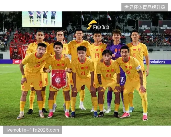 归化前锋塞尔吉尼奥打入国家队处子球，中国男足凭借年轻阵容的冲击力战胜新加坡